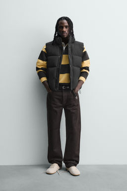 CHALECO ACOLCHADO CROPPED FIT / Negro
