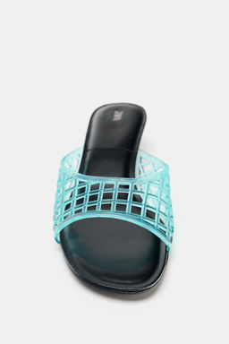 RUBBERISED-EFFECT KITTEN-HEEL MULES - Zara фото 10