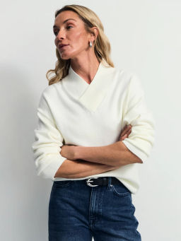 Джемпер оверсайз с V-образной горловиной / Zarina