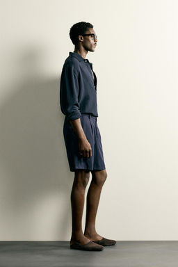 BERMUDA PLIEGUES REGULAR FIT / Marino