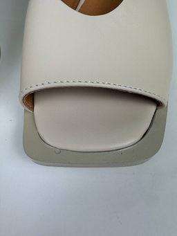 Босоножки 4001.16155be. бежевый уценка