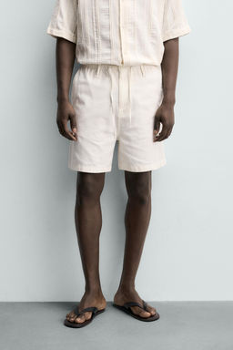 BERMUDA REGULAR FIT MEZCLA ALGOD?N / Blanco roto