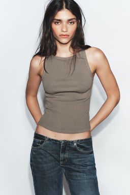 TOP HALTER RIB EFECTO LAVADO / Gris oscuro