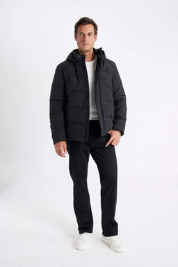 Водоотталкивающее пальто с капюшоном приталенного кроя узкого кроя на молнии с карманом на кнопке - Defacto фото 2