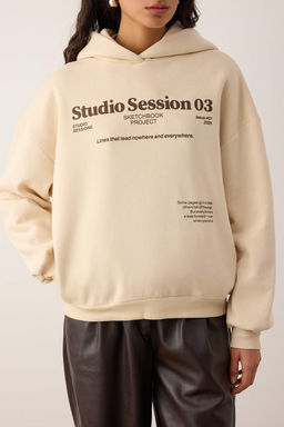 Tas Kal?n Ici Polarl? Kapusonlu Slogan Bask?l? Boxy Fit Orme Sweatshirt TWOAW26SW00217 - Trendyolmilla фото 7