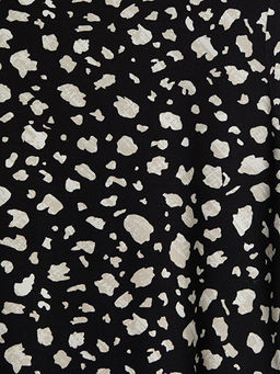 Bisiklet Yaka Desenli Kad?n Ti??rt