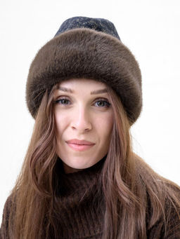 П26-33 Пилотка черное золото с мехом норка