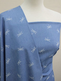 Джинсовая ткань Стрекозки на голубой джинсе, ш.1.45м, хл-85%, п/э-15%, 135гр/м.кв - Купава фото 2