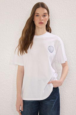TRENDYOLMILLA Mavi S?rt Bask?l? Oversize/Genis Kal?p Orme T-shirt TWOSS25TS00106 фото 2