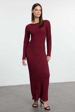 TRENDYOLMILLA Bordo Duz Dokulu Fitted/Vucuda Oturan Maxi Orme Elbise TWOAW25EL00097  фото 10