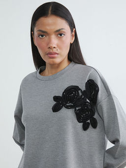 ?i?ek Aplikeli Oversize Kad?n Sweatshirt Tunik