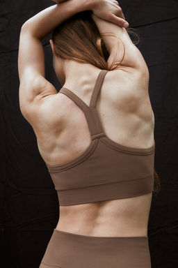 Sujetador de deporte en DryMove Medium Support - H&m фото 4