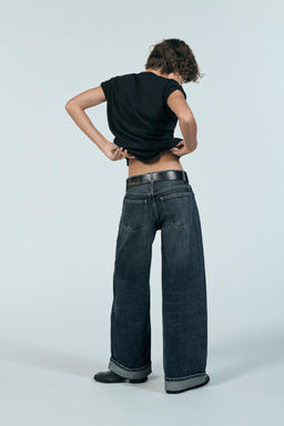 RELAXED FIT FOLD-UP LOW-RISE JEANS - Zara фото 25
