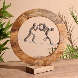 Сувенир интерьерный в деревянном кольце «Труд», 30×8×33 см