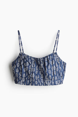 Top cropped con tirantes espagueti