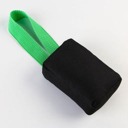 Игрушка-кусалка кубик, черная, 12 х 8 х 4 см - Пушистое счастье фото 2