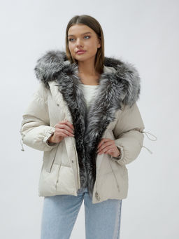 с чернобуркой ПРЕМИУМ класса Полупальто куртка зимняя коричневого цвета  бежевого цвета