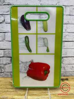 Разделочные доски 35 см и 25 см.