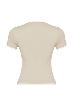 TRENDYOLMILLA Siyah Viskoz/Yumusak Kumasl? Renk Bloklu Vucuda Oturan Esnek Orme T-Shirt TWOSS24TS00063  фото 22