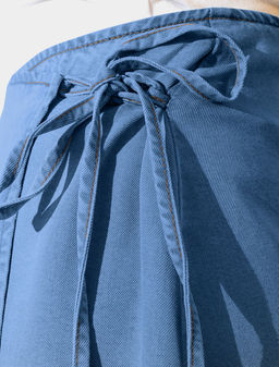 Юбка миди на запах А-силуэта из джинсового лиоцелла