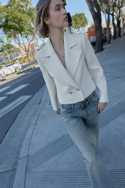 DOUBLE-BREASTED SHORT BLAZER - Zara фото 2