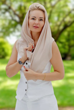 K13593 Платок 90/90 хлопок, вискоза БЕЖЕВЫЙ