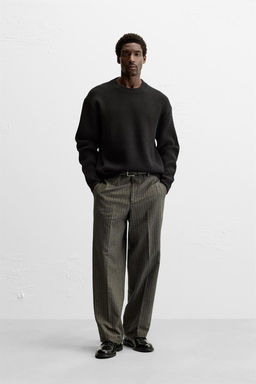 BOXY FIT SWEATER
