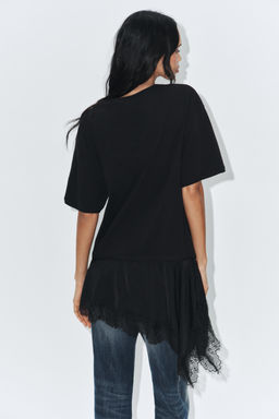 CAMISETA COMBINADA ENCAJE CUELLO PANADERO / Negro