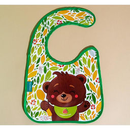 Нагрудник для кормления M&B «Мишка» непромокаемый на липучке, с карманом