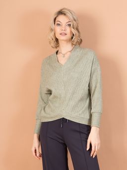 Джемпер с фигурной линией низа