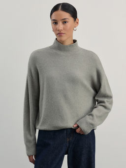 Базовый джемпер с воротником стойкой / Zarina