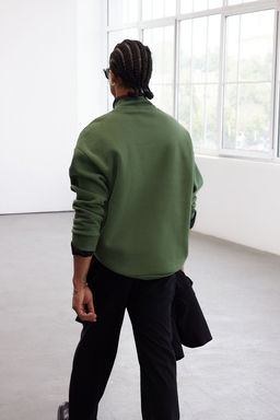 TRENDYOL MAN Limited Edition Tas Oversize/Genis Kesim Etiketli Ici Polar/S?cak Tutan Sweatshirt TMNAW24SW00228 - Trendyolmilla фото 4