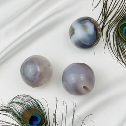 Шар из Агата с жеодой