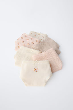 AGES 6-14 / SIX-PACK OF FLORAL PRINT BRIEFS