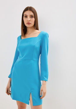 Синее платье с длинным рукавом