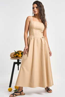 Сарафан джинсовый с корсетными линиями песочный