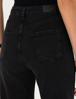 Siyah Mom Fit Geni_ Kal_p Jean Pantolon