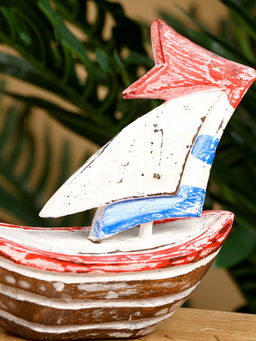 Сувенир «Кораблик», 14×5×14 см, дерево