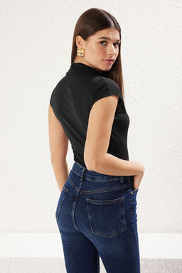 TRENDYOLMILLA Murdum Aksesuar Detayl? Fitted/Vucuda Oturan Esnek Orme Body TWOSS25BD00000  фото 5