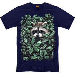 Футболка "Енот в листьях"