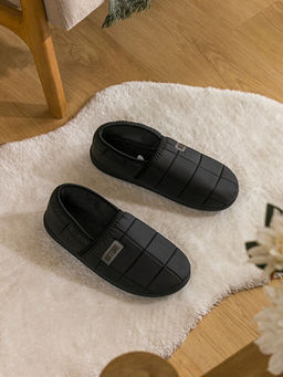 ?n? Kapal? Erkek Ev Terli?i