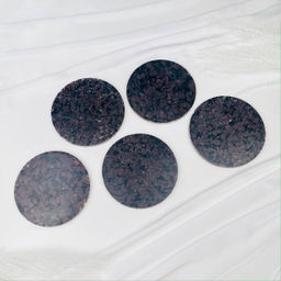 Подставка декоративная из Граната с Арфведсонитом