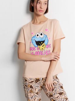 Пижама женская бежевая с принтом monsters cookies бежевый +персонажи на бежевом 592511 - Mark formelle фото 8