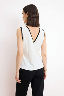 Ekru Fitted/Vucuda Oturan V Yaka Kolsuz Biyeli Scuba Krep Orme Bluz TWOSS26BZ00482