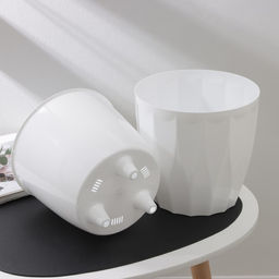 Кашпо для цветов со вставкой «Флюте», 4.5 л, d=20 см, h=20 см, белое