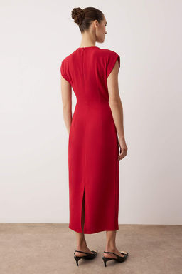 K?rm?z? Duz Aksesuar Detayl? Midi Dokuma Elbise TWOAW26EL00235 - Trendyolmilla фото 4