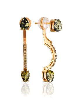 Изящные позолоченные серьги-гвоздики с зелёным янтарём и фианитами Ренессанс