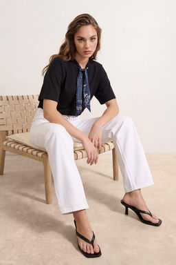 Siyah Oversize/Genis Kal?p Fular Detayl? Uzun 30/2 Penye Suprem Orme T-Shirt TWOSS26TS00057