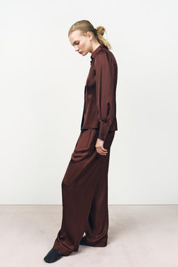 SATIN LOOSE-FITTING PLEATED TROUSERS - Zara фото 4