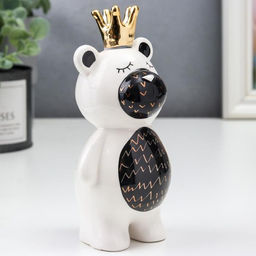 Фигурка керамика «Мишка в короне», бело-чёрный с золотом, 14.5×7×7 см